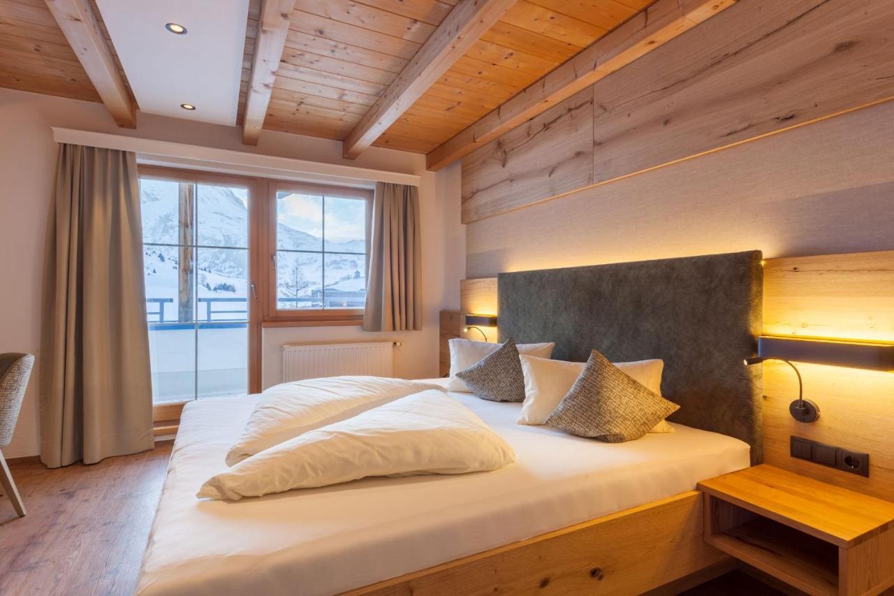 Hotel Luggi Гальтюр Екстер'єр фото
