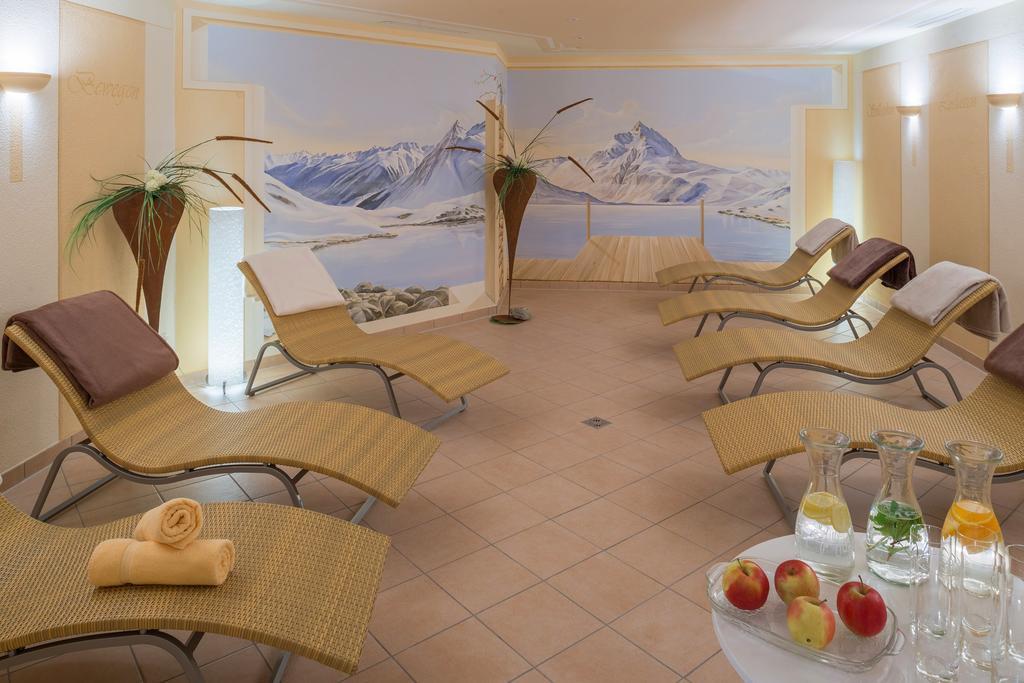 Hotel Luggi Гальтюр Екстер'єр фото